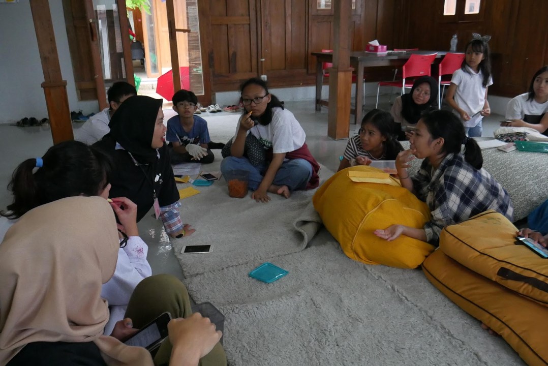 100 talks about the importance of having a freedom to design your own life